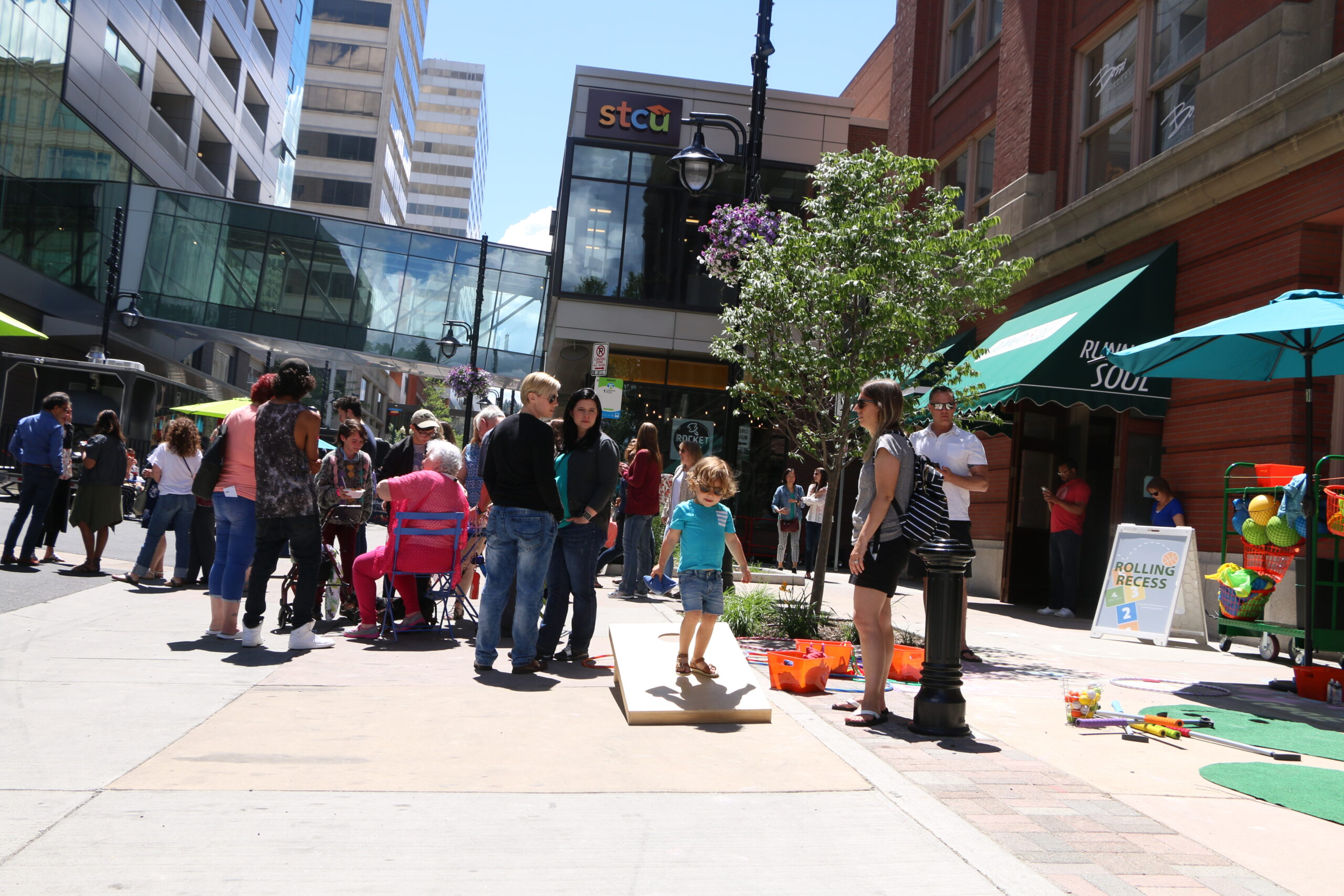 Weekends On Wall - Downtown Spokane Partnership